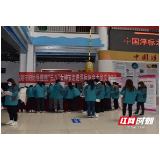 岳阳临湘市妇幼保健院走进浮标协会开展大型义诊活动