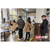 青园街道社区卫生中心李伶：抗疫有我 疫路同行