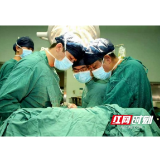 年轻小伙“巨石压胸” 省肿瘤医院胸外和麻醉专家联手智破难关