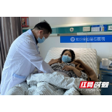女子患胆囊结石久拖不治 未料结石掉入胆总管形成胆总管结石