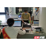 临湘:以群众身份办事 找营商环境“堵”点
