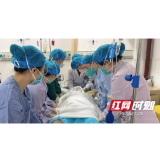 岳阳市中心医院护理团队：用专业和坚忍撑起重症战场上的“半边天”