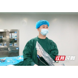 女子患结石反复腰部胀痛，就医治疗竟然发现身体有3个肾
