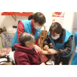 暖心“敲门” 行动让公共服务更有温度