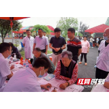 医疗资源下基层——岳阳市华容县举行“三湘农民健康行”活动