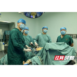 微创手术Plus版 这项腹腔镜下高难度手术助胃癌患者早康复