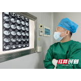 结石快把胆囊塞满了 这样还能保胆取石吗？