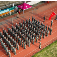 军训场·成人礼丨汗水铸就纪律，夕阳映照坚毅