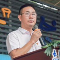 开学第一课｜长梅何俊：闯生命高度、探人生广度