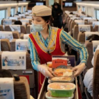 一餐一饭见匠心，“最美铁路”暖途程
