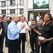 沈晓明赴石门县看望慰问受灾群众和抢险救援人员