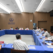 学习弘扬袁隆平科技创新精神暨杂交水稻高质量发展座谈会召开 沈晓明出席并讲话