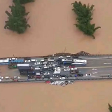 南方暴雨！广西一大桥被淹成“孤岛” 湖南这些地方要注意