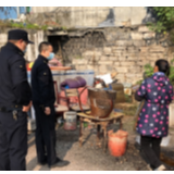 凤凰城管：开展城区兰径市场硬核整治  坚决打赢交通顽瘴痼疾整治攻坚战