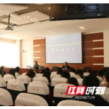 吉首:消除校车安全隐患 保障学生乘车安全