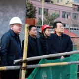 陈晓龙现场调度湘西高新区重点项目建设情况