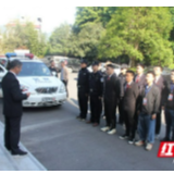 保靖法院：依法强制搜查房屋 人大代表见证执行