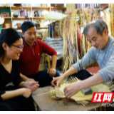 手指上的“舞蹈”丨保靖县本顺竹艺合作社探访