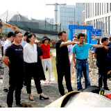 陈晓龙、陈文君现场调度开发区重点项目建设和交通组织优化工作