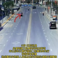 花垣交警:三轮车随意转弯发生事故案列警示