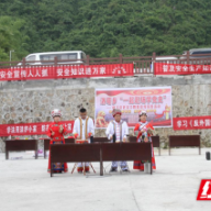 龙山：洛塔乡开展“一起赶场学党史”群众党史学习教育宣传