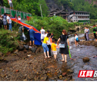 龙山：果利河增殖放流鱼类200万尾