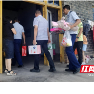 龙山消防走访慰问脱贫户 让党史学习教育“暖起来”