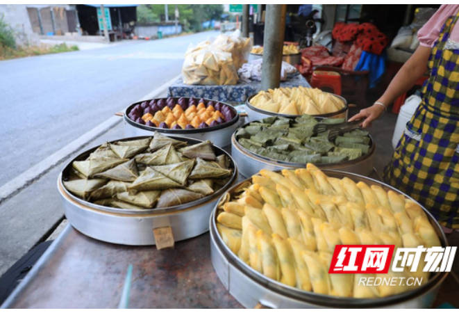 保靖：复兴苞谷粑铺就甜蜜振兴路