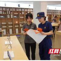 泸溪消防开展宣传“扫街”行动 奏响夏季“安全乐章”