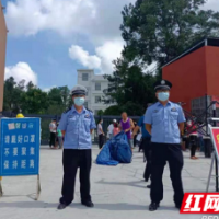 凤凰公安交管大队组织开展“护学岗”行动