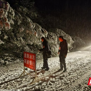 永顺：首车镇快速反应积极应对冰雪天气