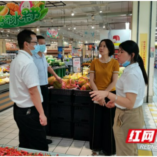 湘西州商务局开展“百名干部联百企”和文明城市创建等服务走访活动