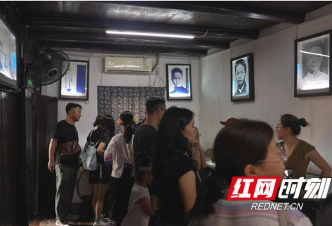 凤凰古城暑期文化旅游持续升温