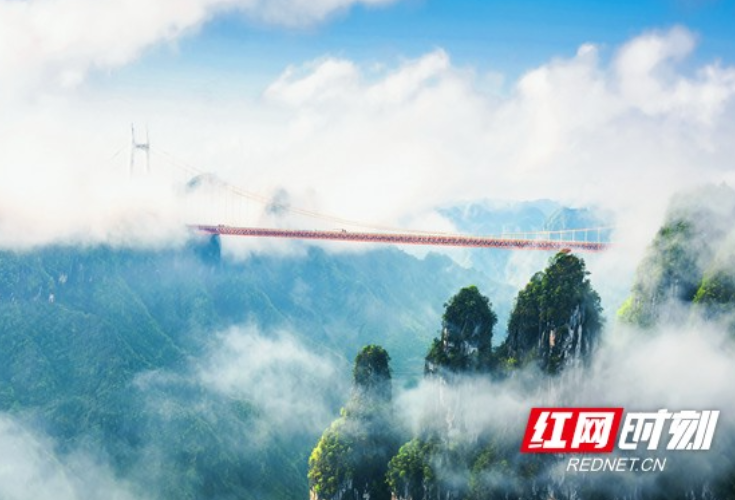 矮寨·十八洞·德夯大峡谷景区入选全国5A级景区百强榜