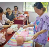泸溪:培训月嫂技能 助力创业脱贫