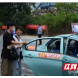 “旗开得胜”!凤凰“花式送考”为考生加油