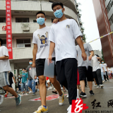 组图丨保靖:1172名考生轻松步入高考考场