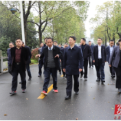 刘冬生率党政代表团赴桃源县学习调研