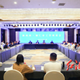 铜仁市党政代表团来湘西州考察 共叙友谊共话协作共商发展  