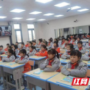 凤凰县开展健康教育讲座“五进”倍受欢迎