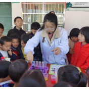 湖南文理学院：化学趣味实验点燃山区孩子科学梦