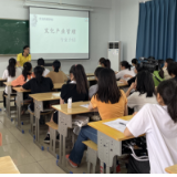 湖南应用技术学院文化传媒学院“导师进班级”让学生爱上专业