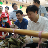 湖南文理学院：现场教学包粽子 传承端午好习俗