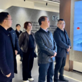 宁远县教育工作组来鼎城一中考察交流