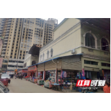 澧县珍珠市场多家商户广告牌被拆，商户要求补偿