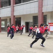 常德斗姆湖中学组织开展消防安全疏散演练