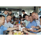 当讲台主角成为校园C位——桃源二中为教师定制幸福感