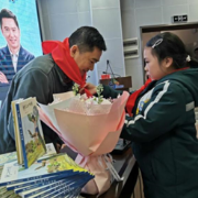 用发现的眼光去阅读和写作 汉寿县名家进校园阅读分享会圆满举行