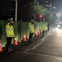 常德交警直属一大队强化夜间勤务做好市民平安出行“守夜人”