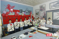 桃源县漳江小学：笔墨剪纸寄深情 爱国教育润童心